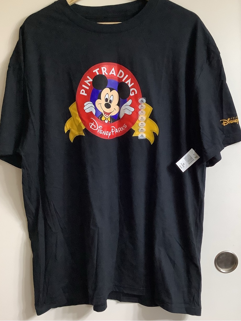 Disney Parks Mickey Mouse 25 Years of Pin Trading Black Trader Tee Shirt XL